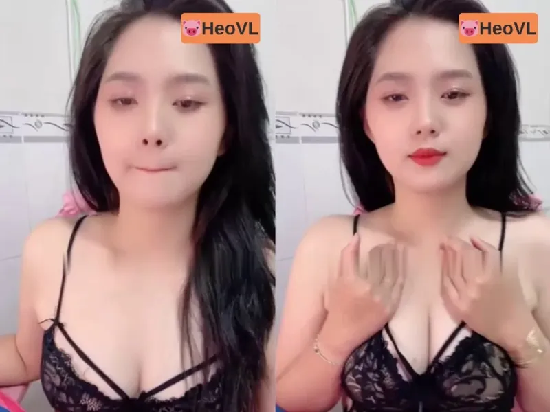 Cô bạn gái răng khểnh khoe chim tròn trắng